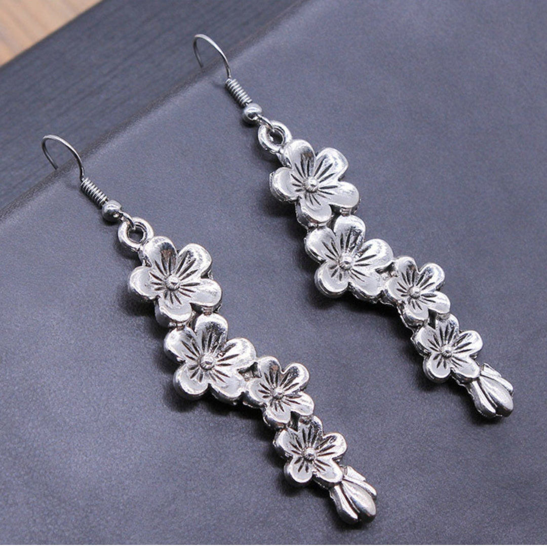 Silver Boho Floral Pendants