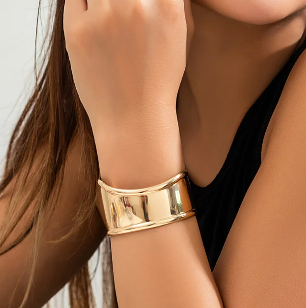 Greco-Roman Style Bracelet in 18K Gold Plating