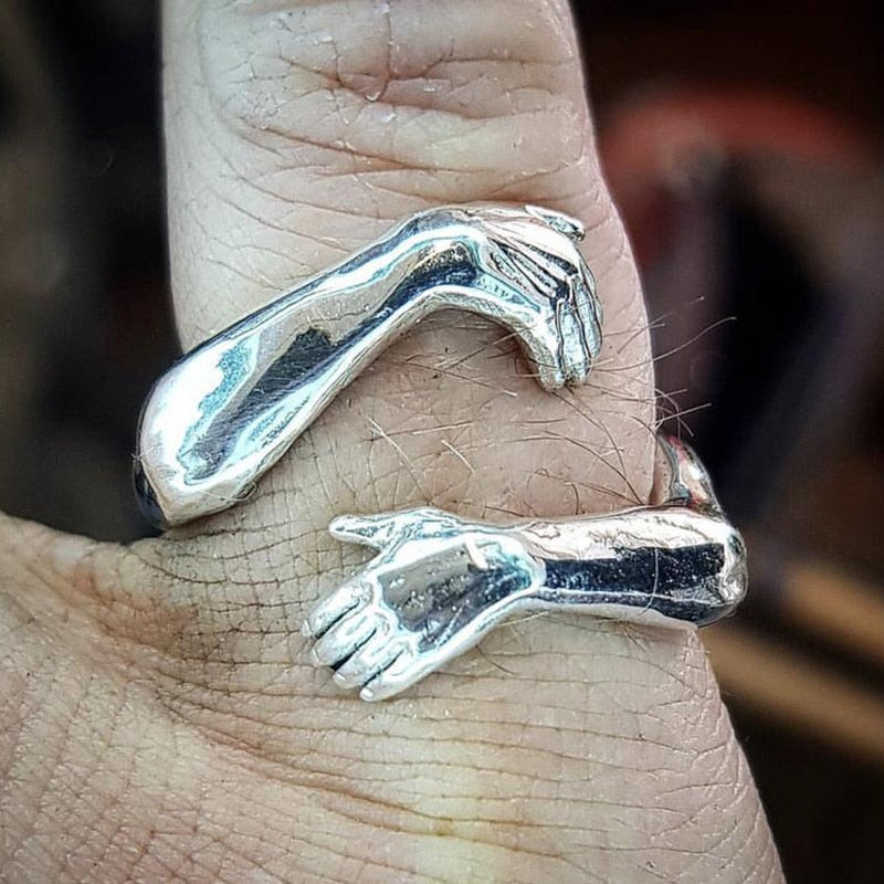 Hug 925 Silver Ring