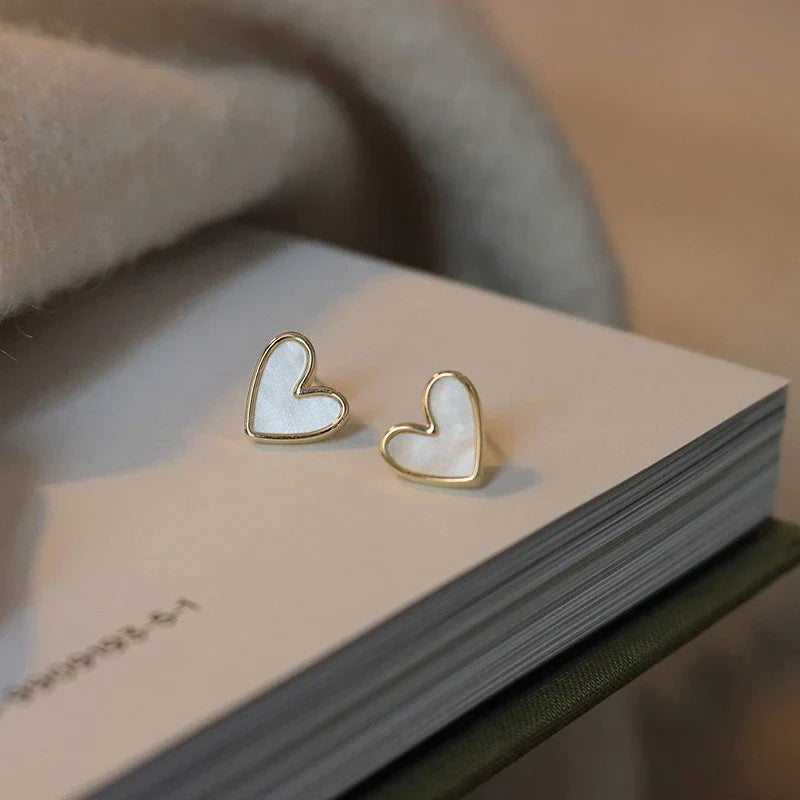 Opal Heart Nut in Gold