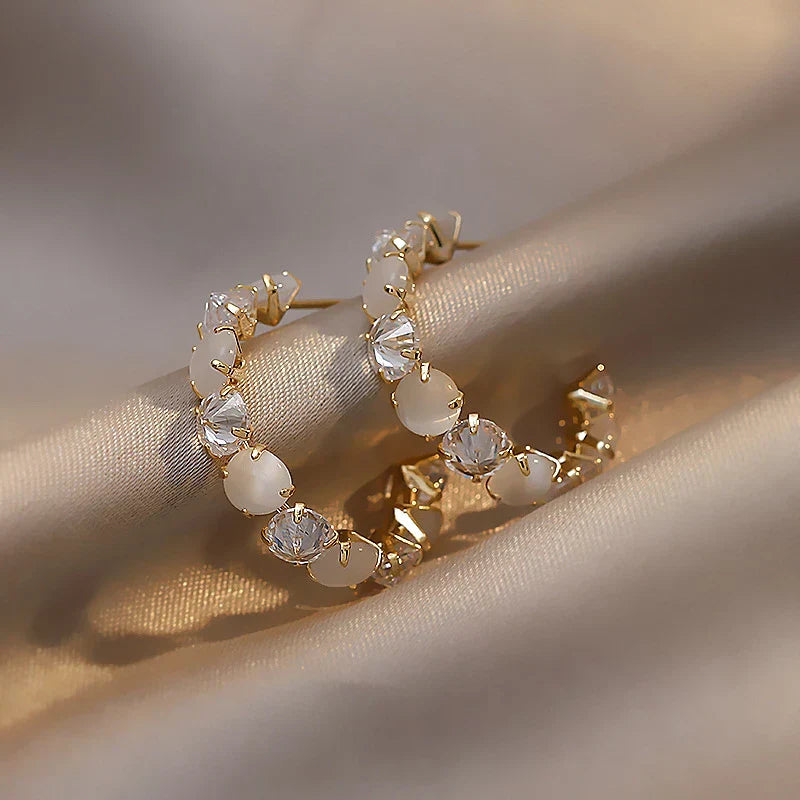 Luxury Cubic Opal and Cubic Zirconia in Gold