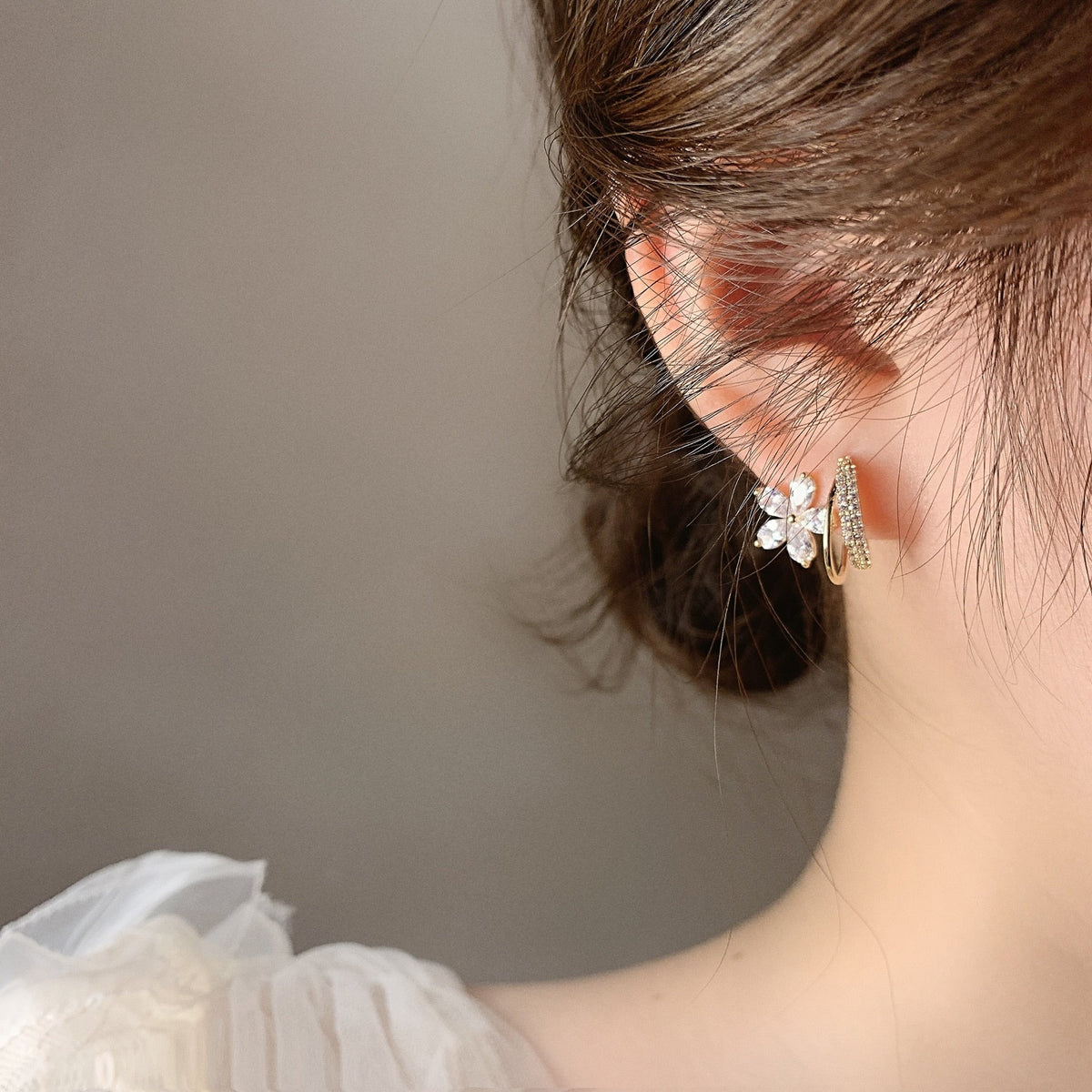 Floral Zirconia Earrings in Gold