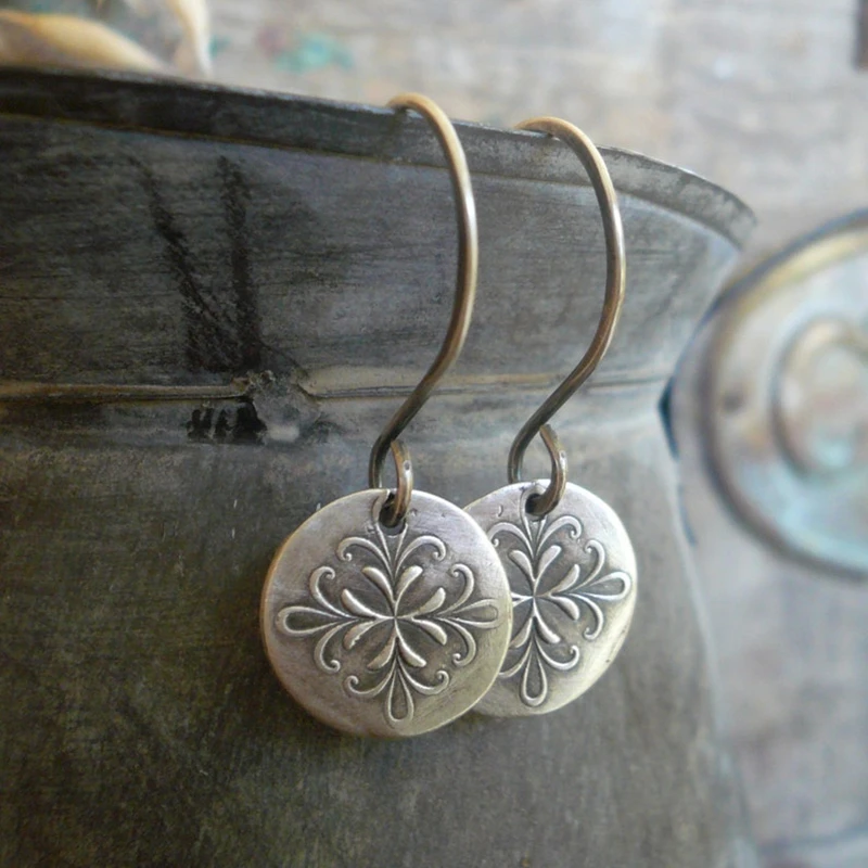 Vintage Rounded Silver