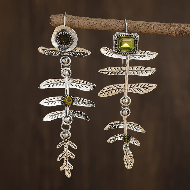 Vintage Silver Leaf Zirconia