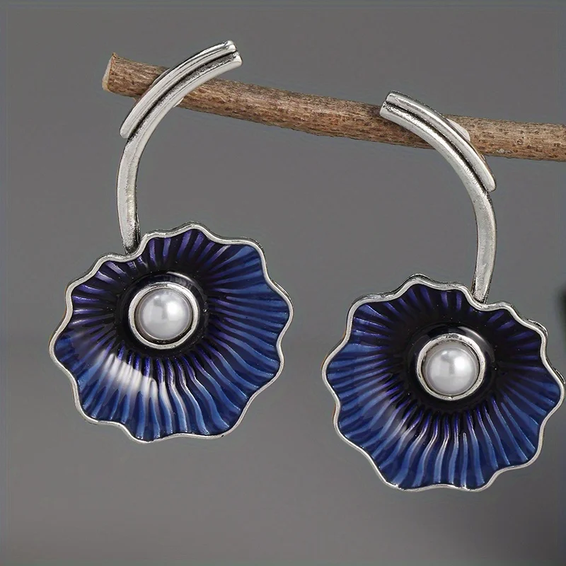 Vintage Blue Lotus Pearl