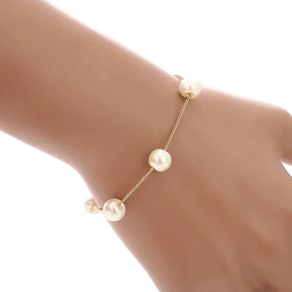 Three Piece Elegant Pearl Set in Gold