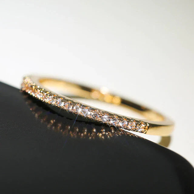 Minimalist Zirconia Ring in Gold and Silver