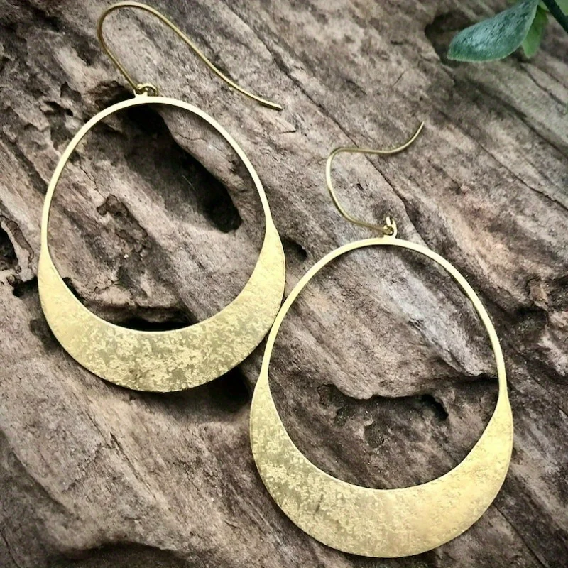Vintage Hollow Golden
